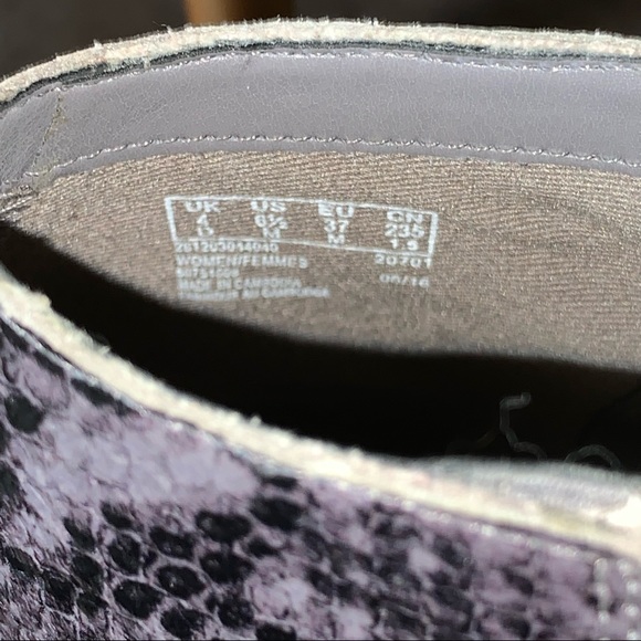 Clarks Barley Charm Snakeskin Print Sandals Size 6.5 - Picture 8 of 11